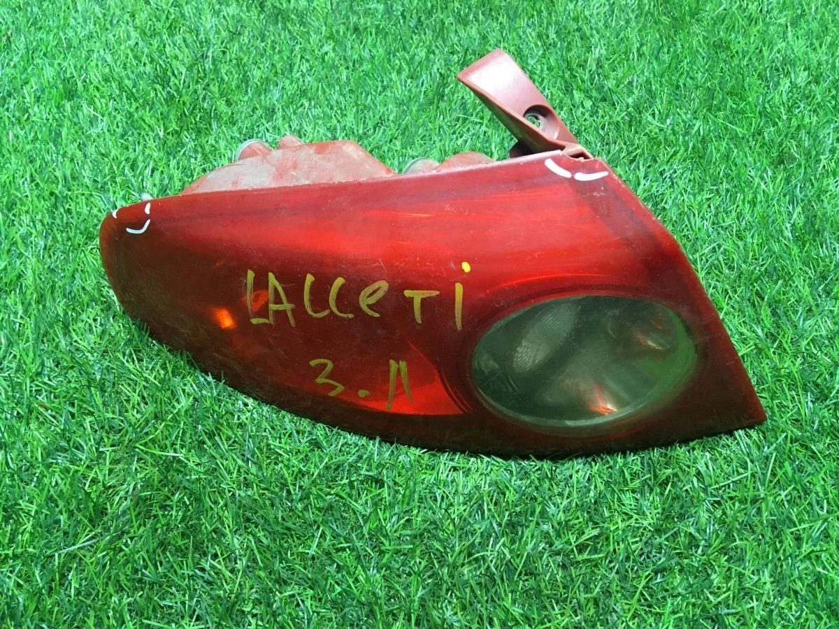 Фонарь наружный задний левый Chevrolet Lacetti