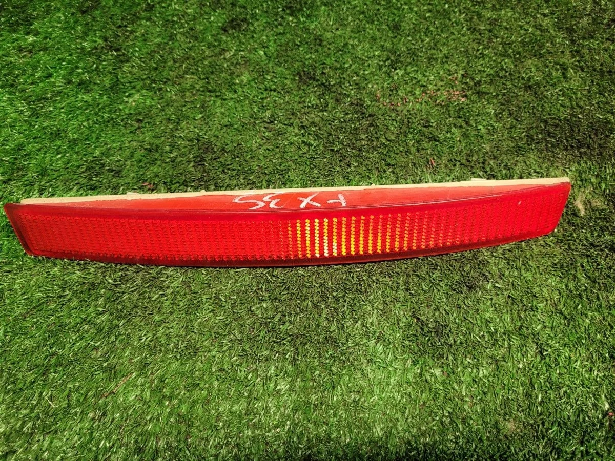 Катафот заднего бампера Infiniti FX35