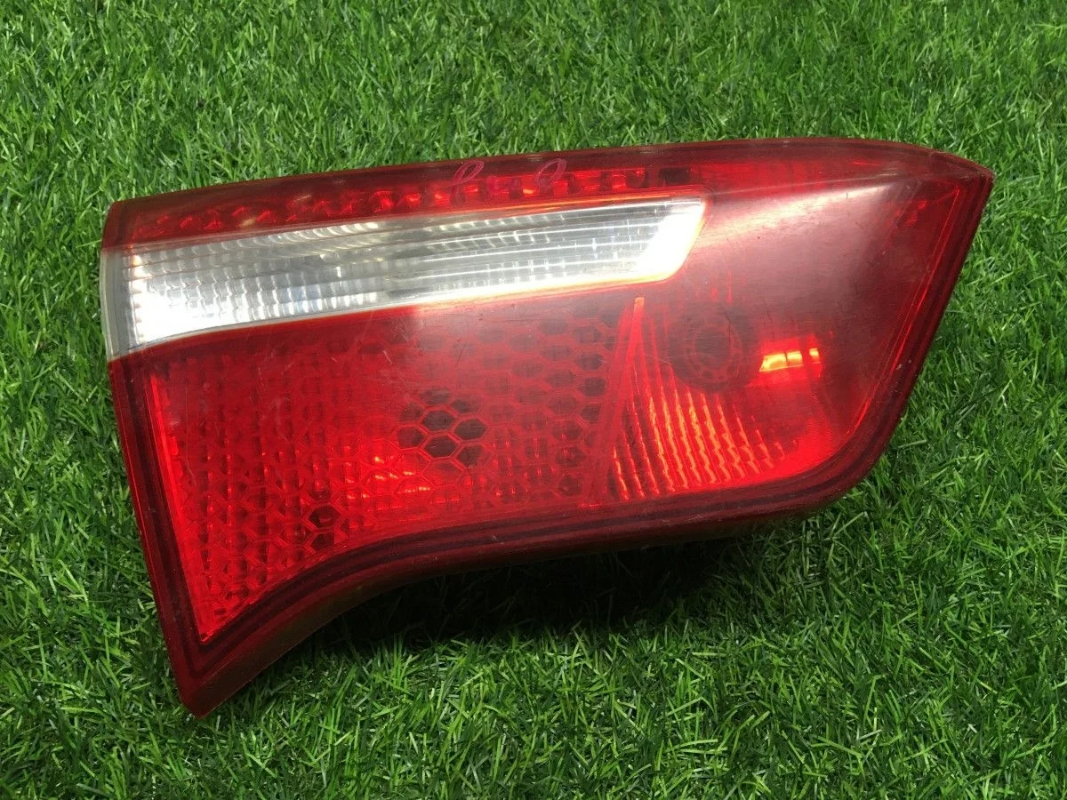 Фонарь задний левый внутренний Kia Rio 3 (QB)