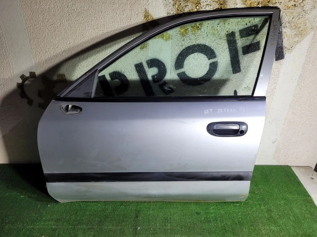Дверь передняя левая для Mitsubishi Carisma