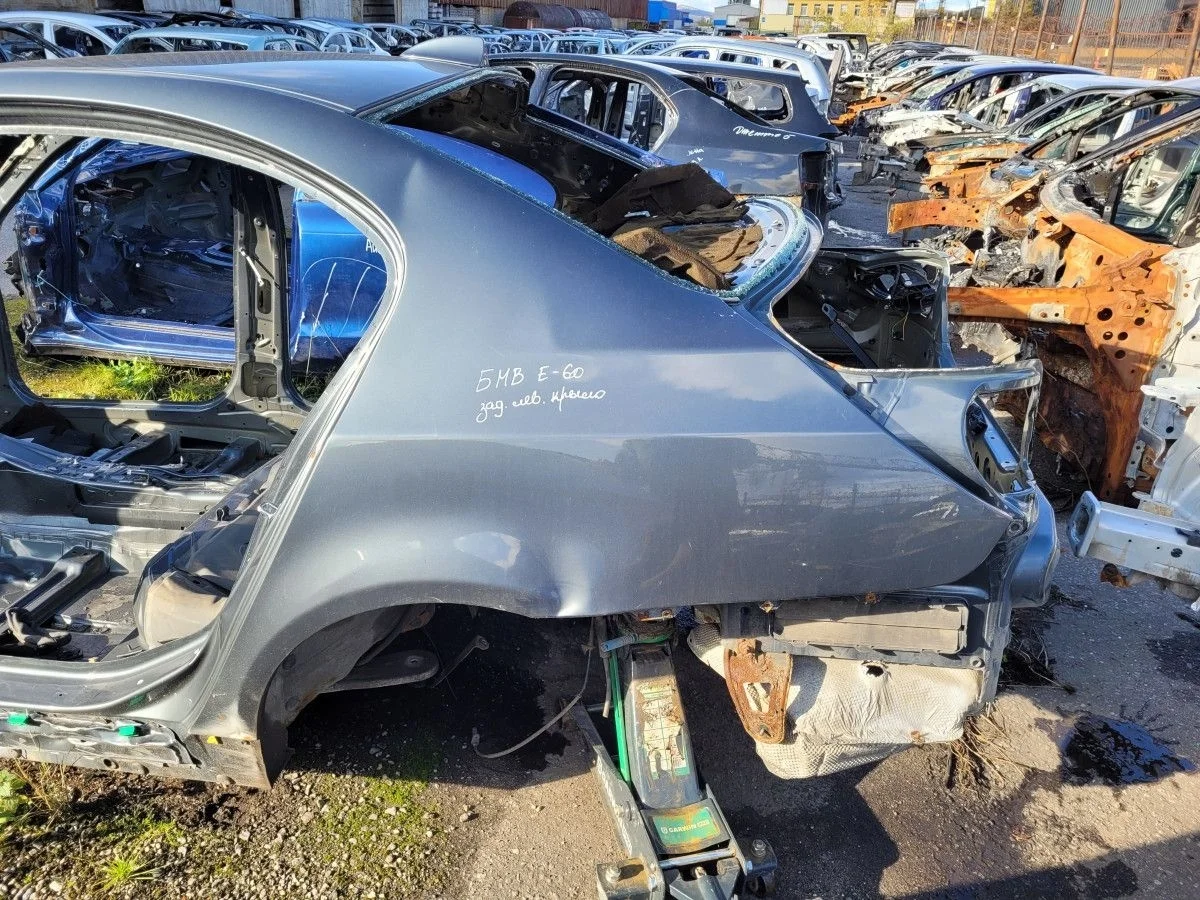 Крыло заднее левое на BMW 525i E60