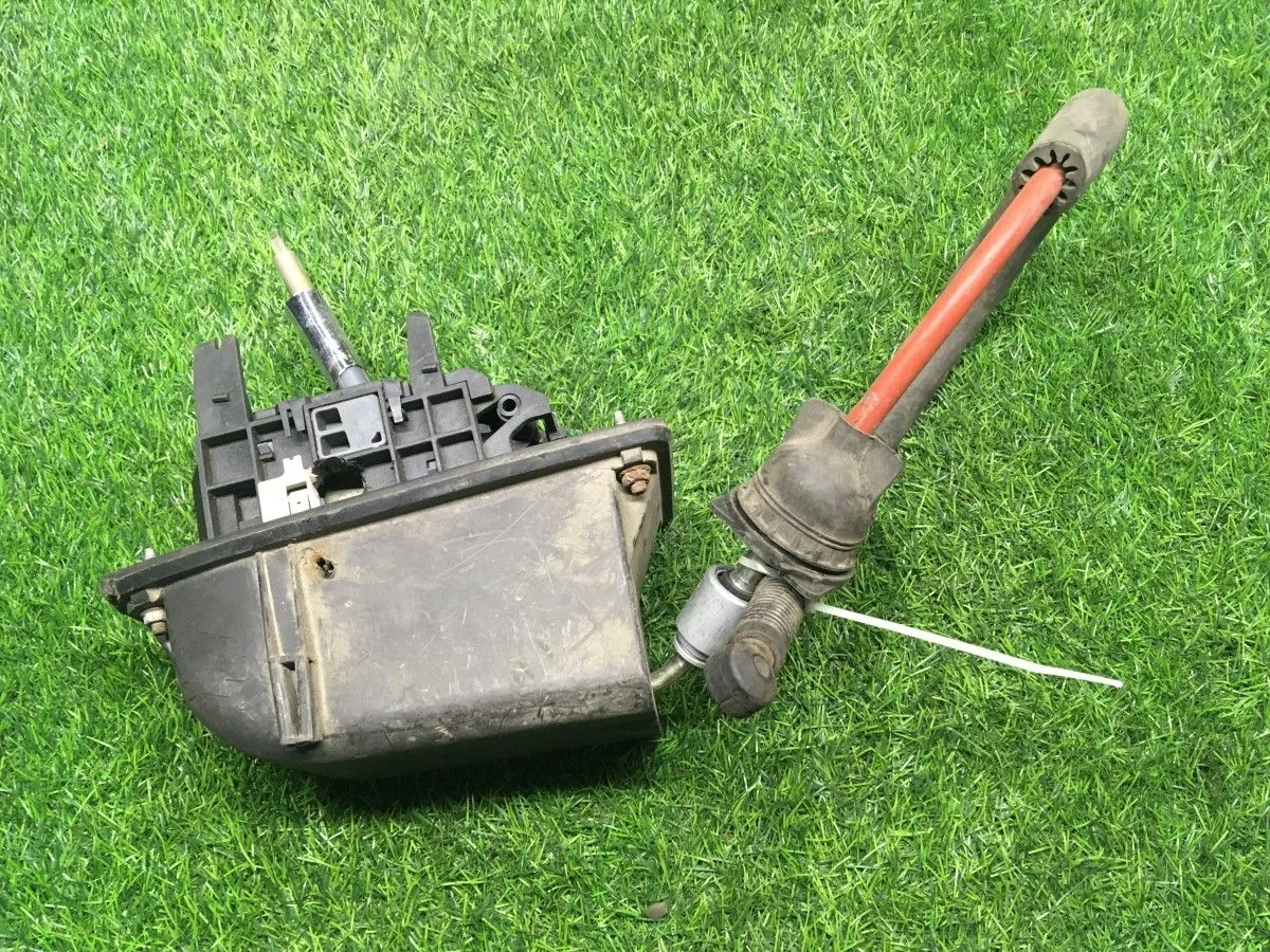 Трос кулисы АКПП Audi A4 B5 1995-2001 [4B0713265D]