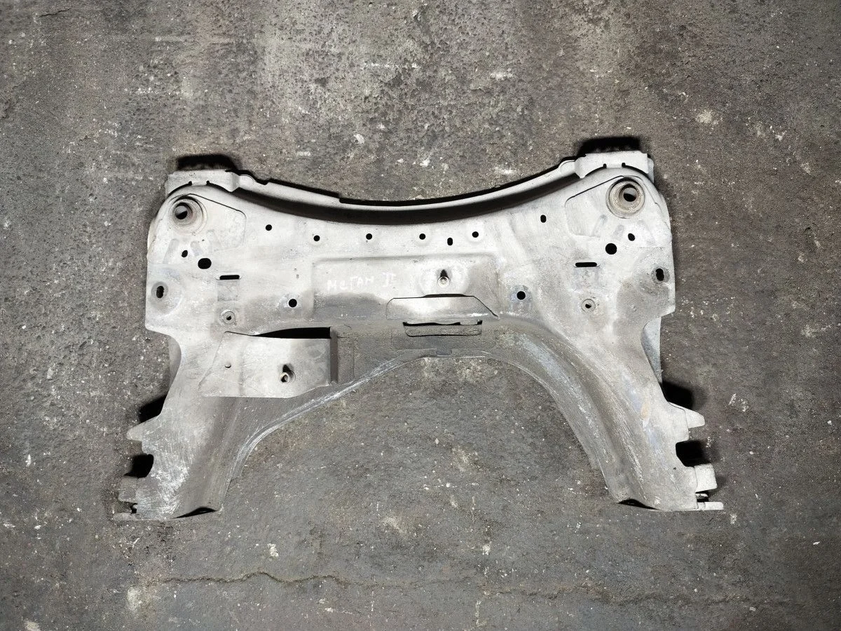 Подрамник Renault Megane 2