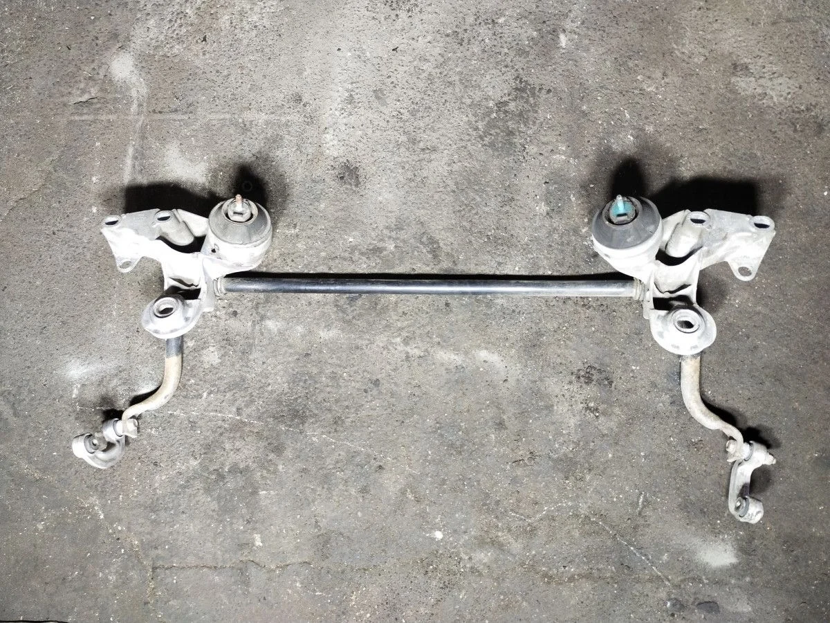 Стабилизатор передний Volkswagen Passat B5