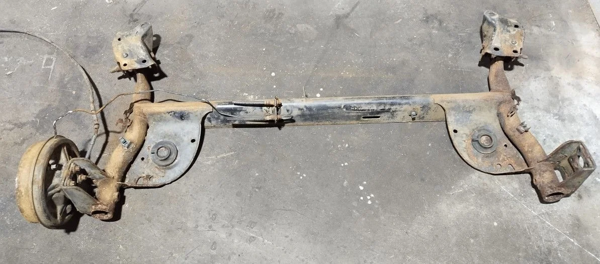 Балка Задняя Renault Logan 1