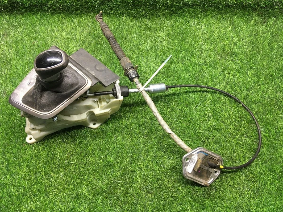 Тросик переключения автомата Hyundai Solaris 2