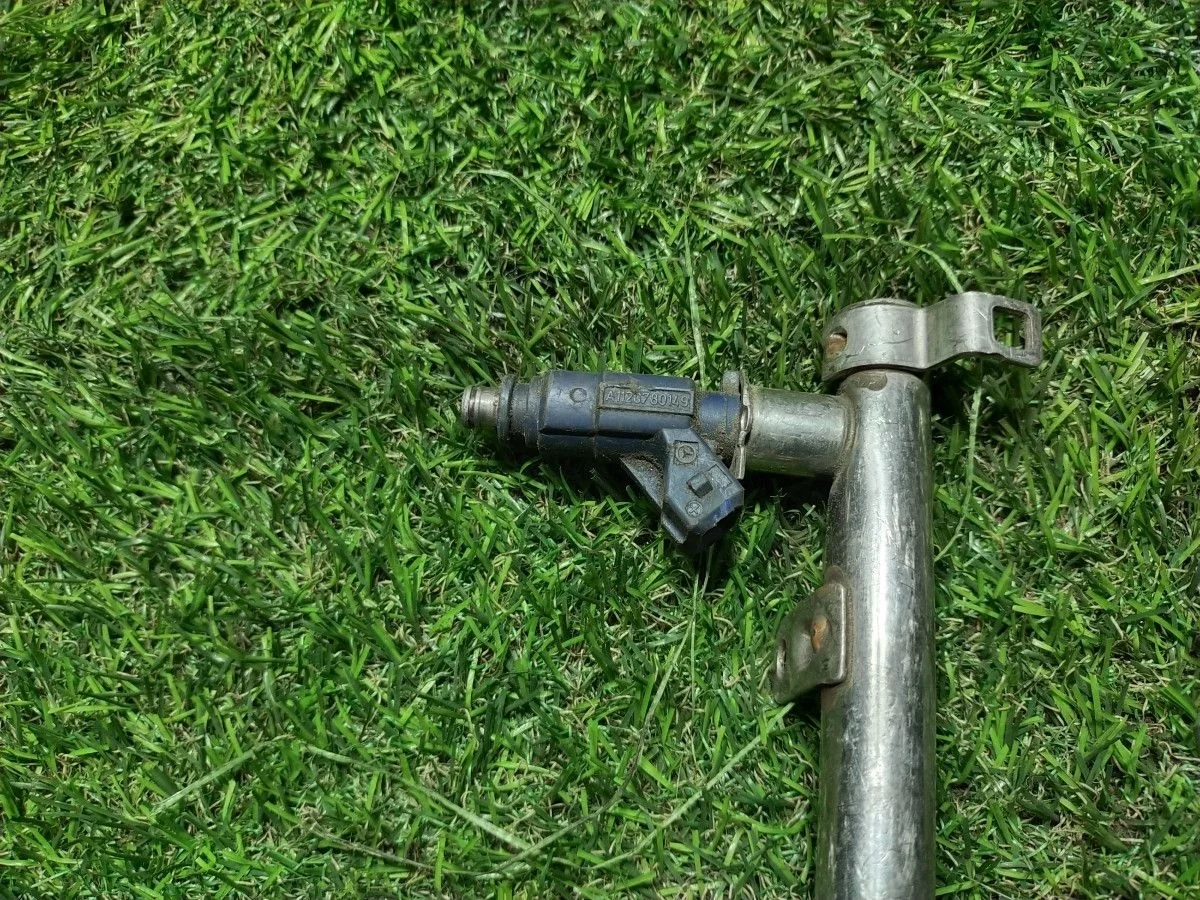 Форсунка топливная Mercedes-Benz E-Class