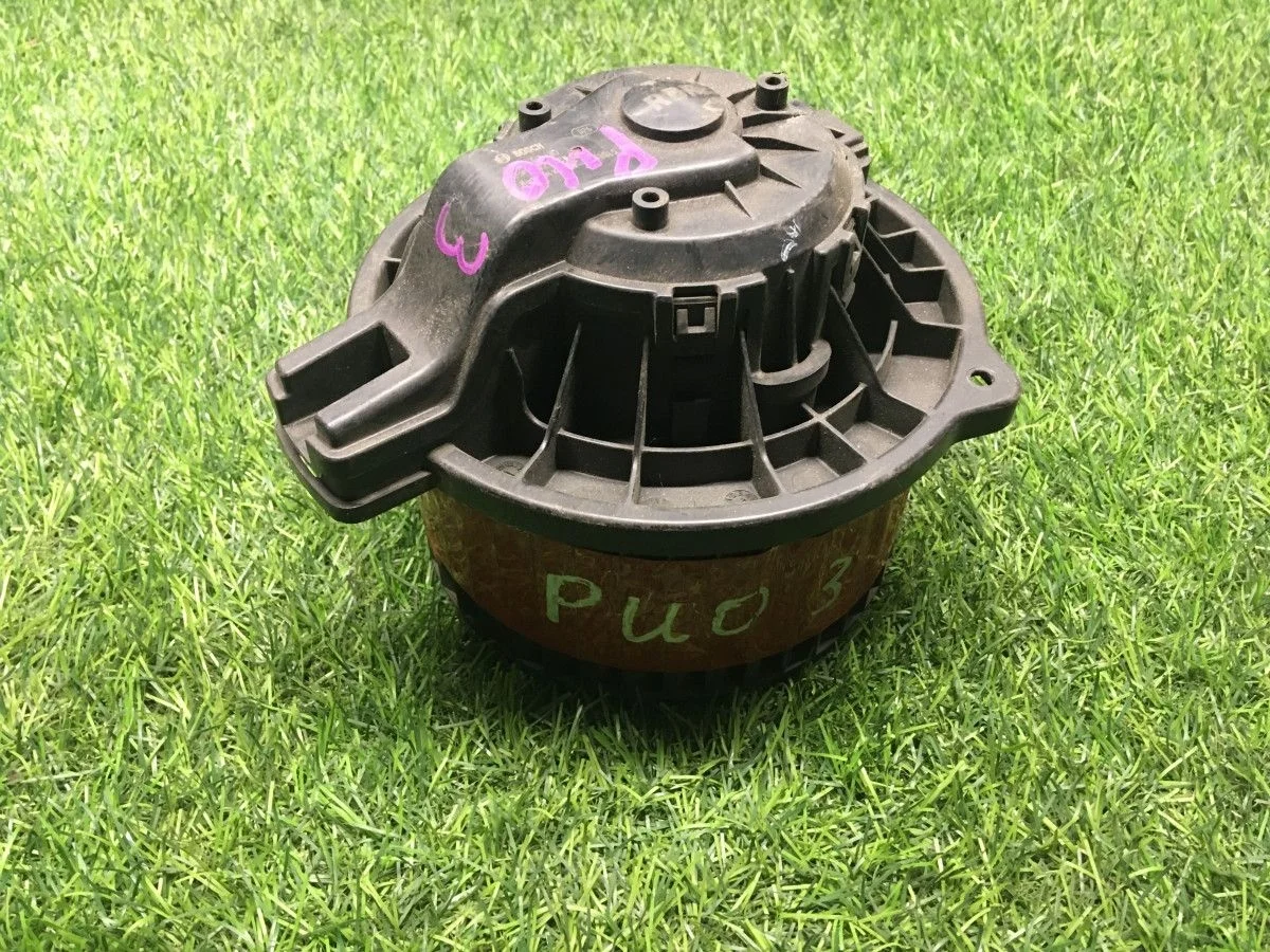 Моторчик, вентилятор отопителя Kia Rio 3 Solaris 1