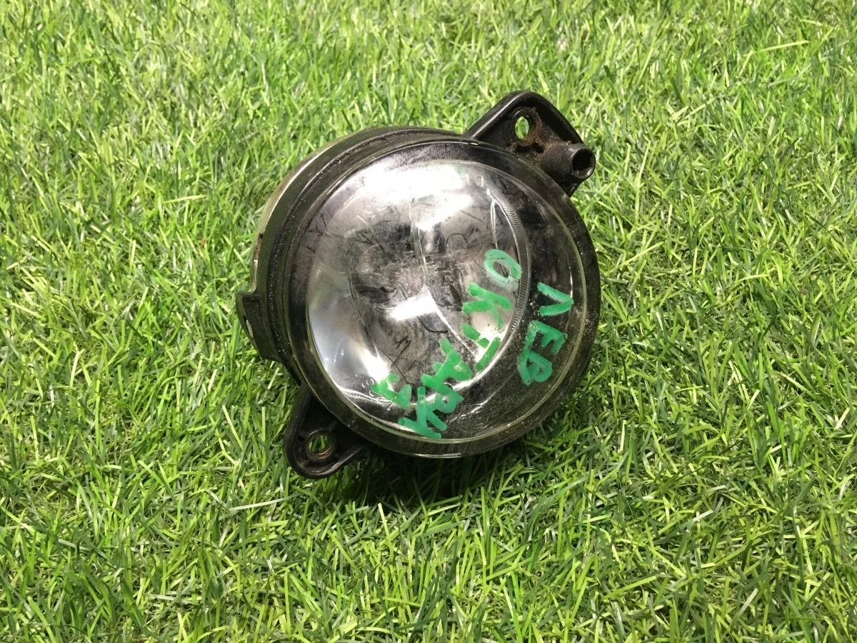 Противотуманка Octavia A7 левая передняя