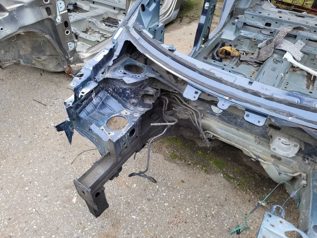 Лонжерон правый на Renault Grand Scenic 2