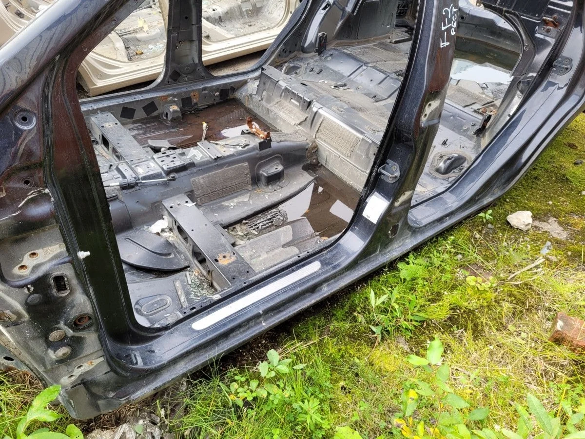 Порог левый на Ford Focus 2 седан