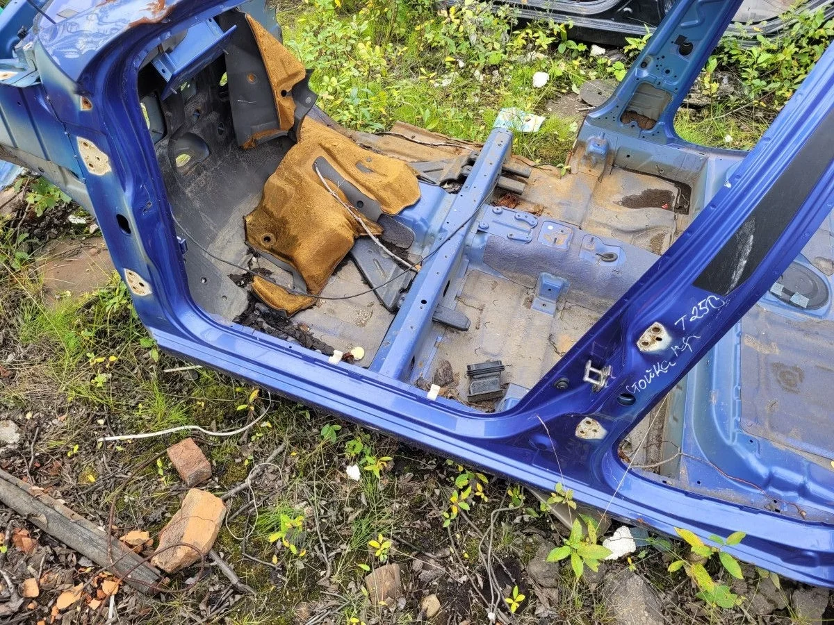 Порог левый со стойкой(перед) на Aveo T250 хэтч