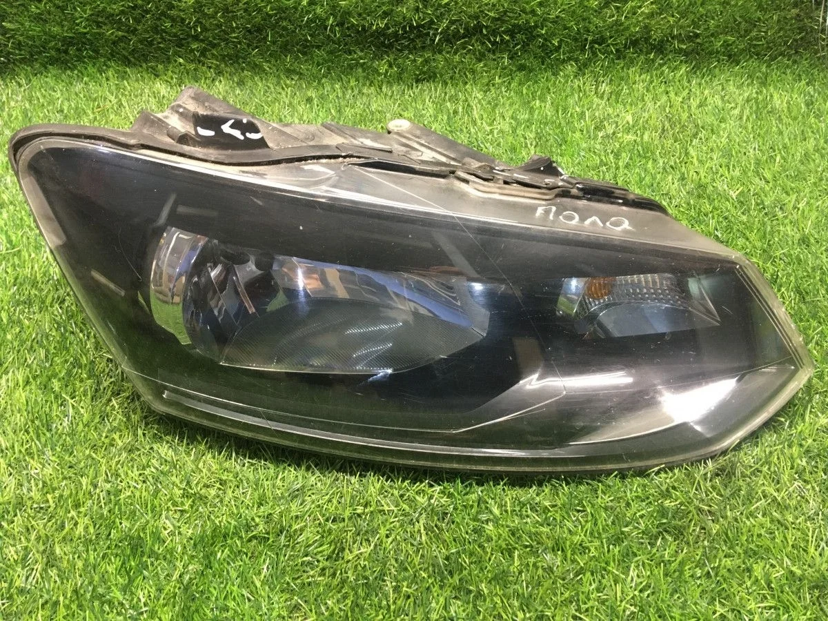 Фара передняя правая vw polo sedan (2009-2015)