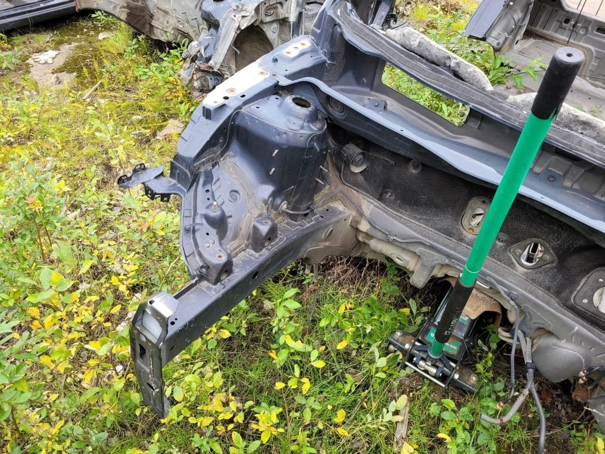 Лонжерон правый на Kia Rio 3 хэтч