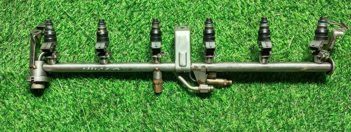 Рейка топливная (рампа) Mercedes Benz W210