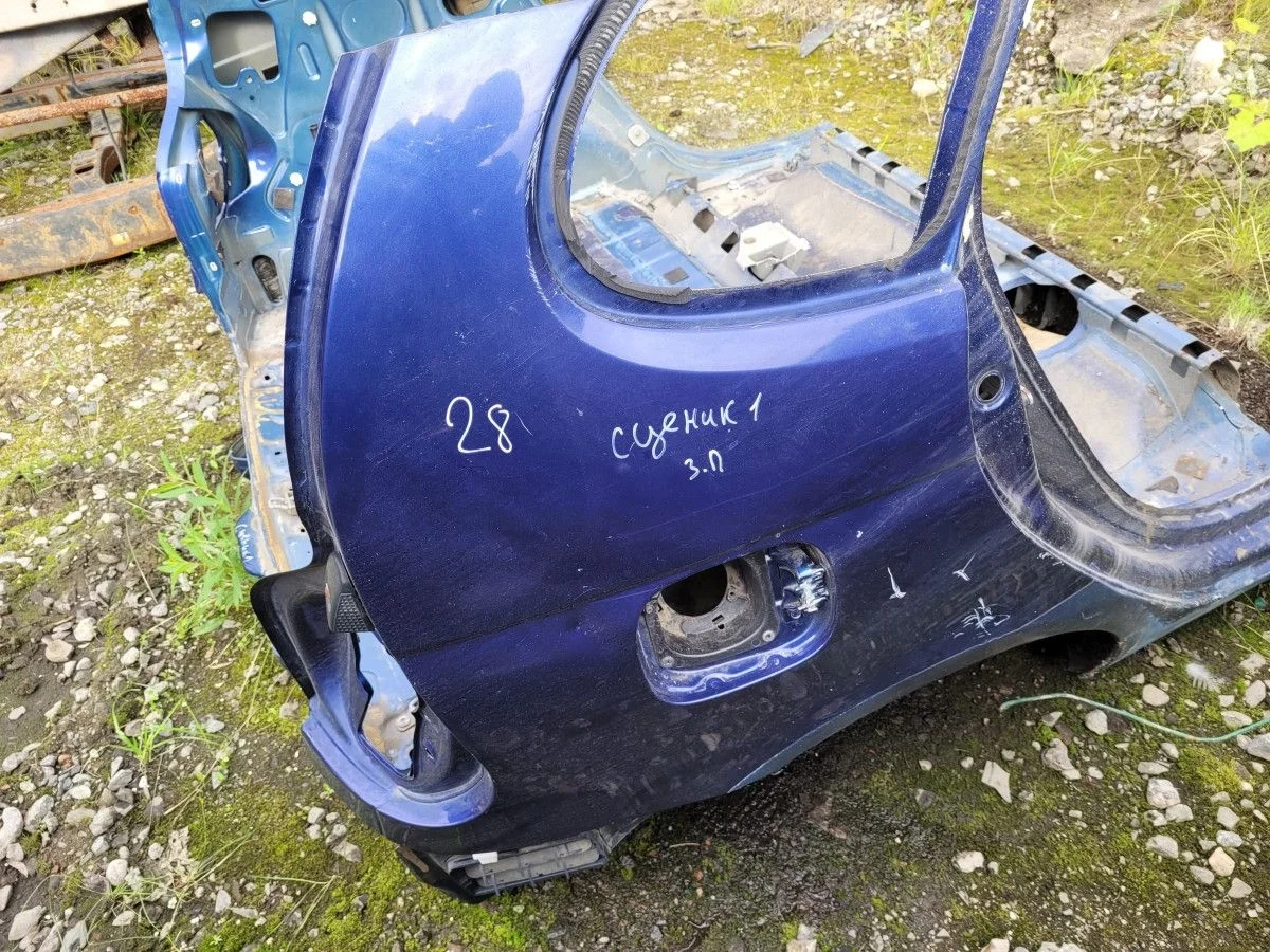 Крыло заднее правое на Scenic 1