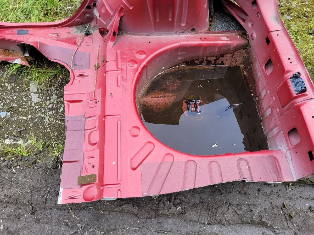 Ванна багажника на Peugeout 308