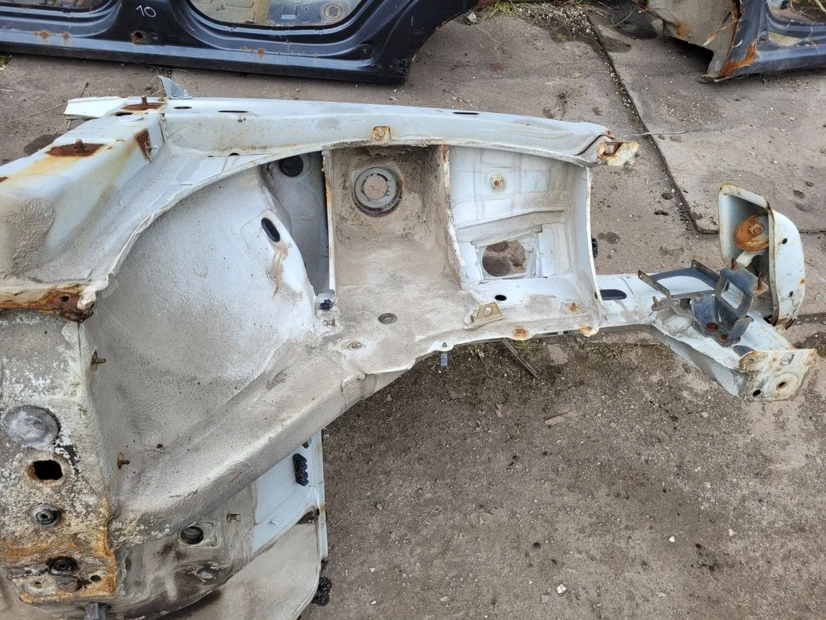 Лонжерон правый на Renault Logan Dacia