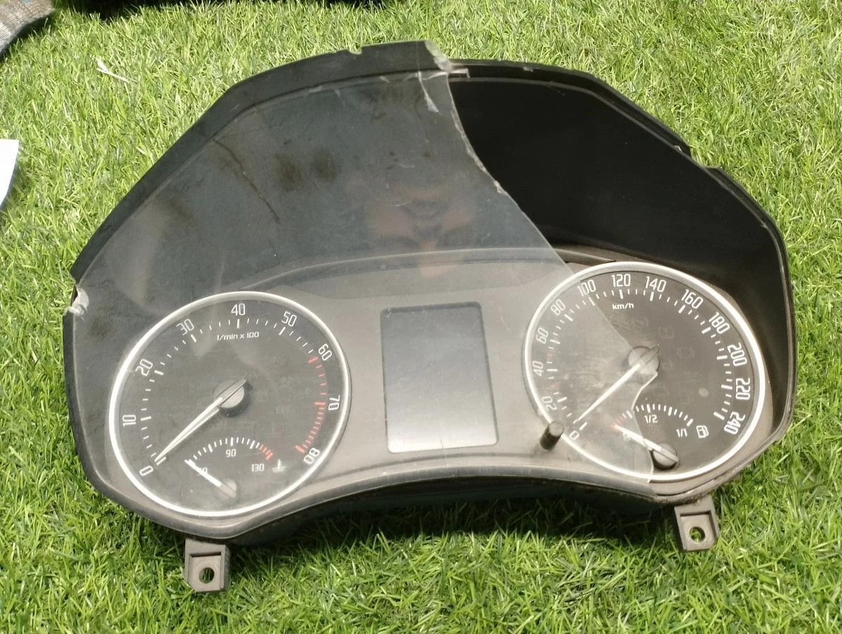 Панель приборов Skoda Octavia A5