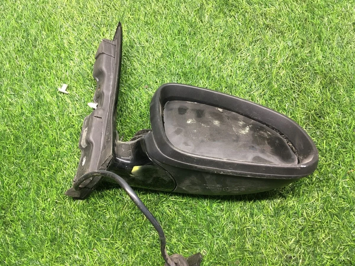 Зеркало правое Opel Astra J