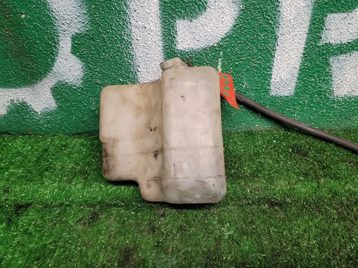 Бачок расширительный Mitsubishi Pajero 3