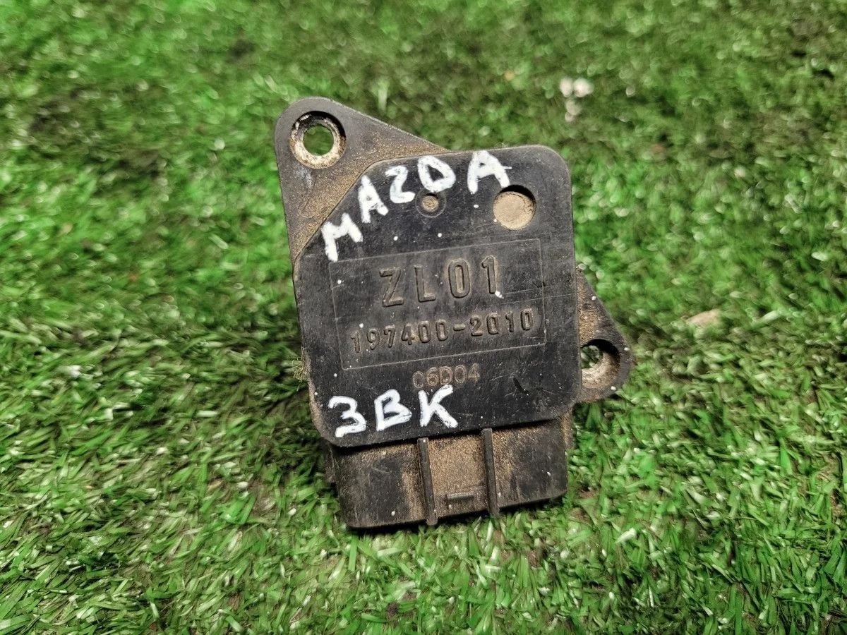 Датчик расхода воздуха Mazda 3BK