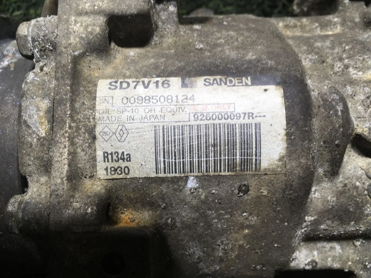 Компрессор кондиционера Renault Duster