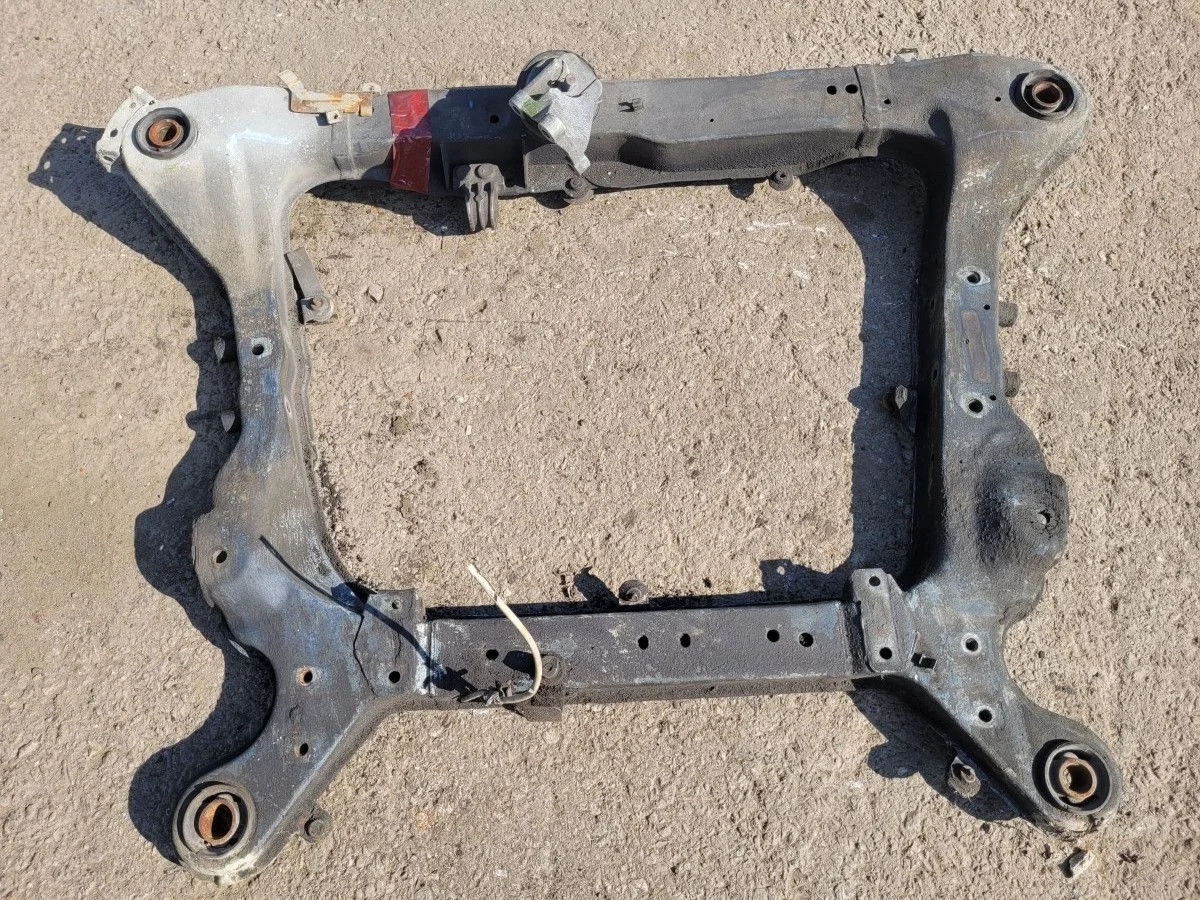 Подрамник передний на Volvo S80