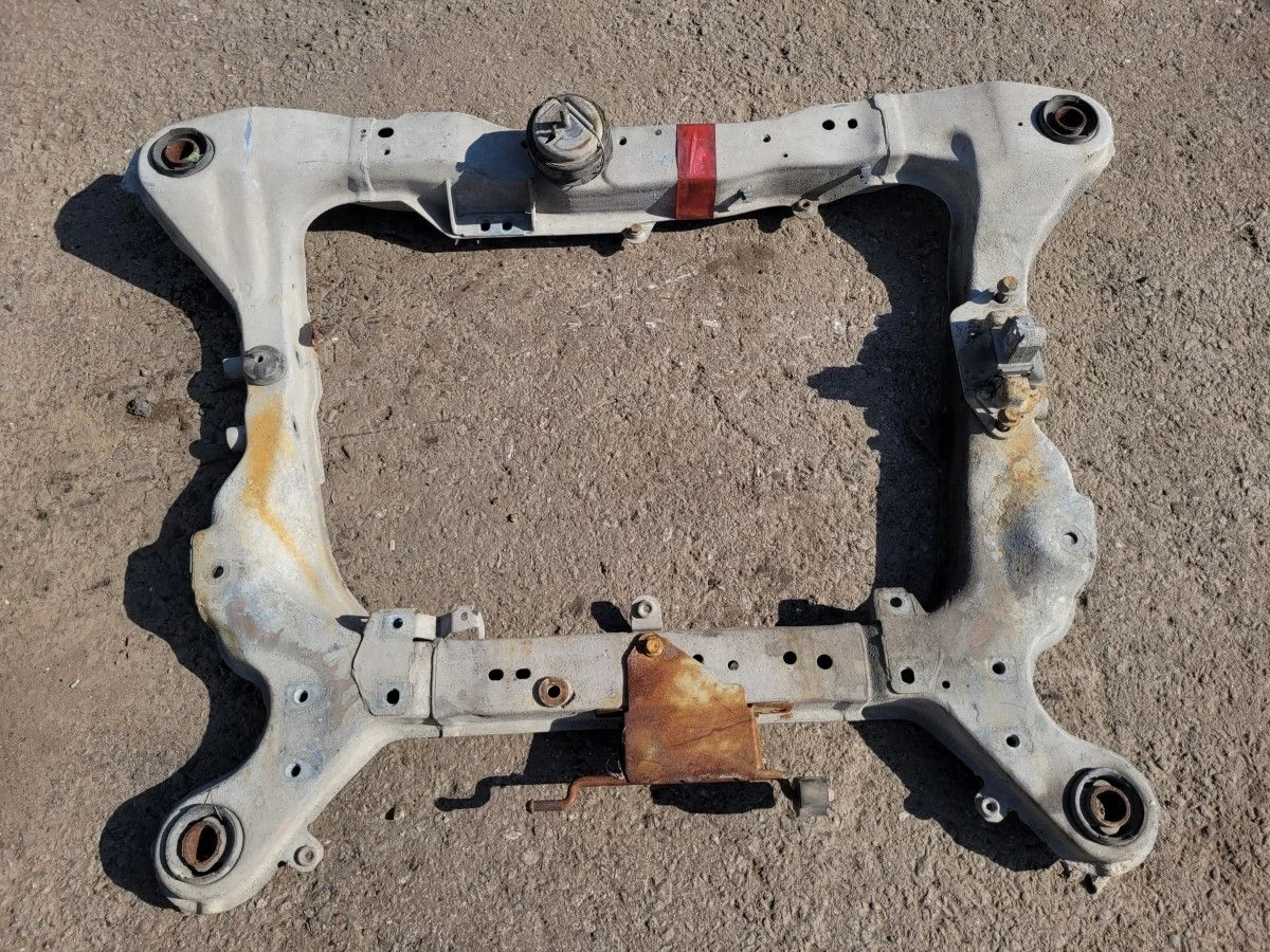 Подрамник передний на Volvo S80