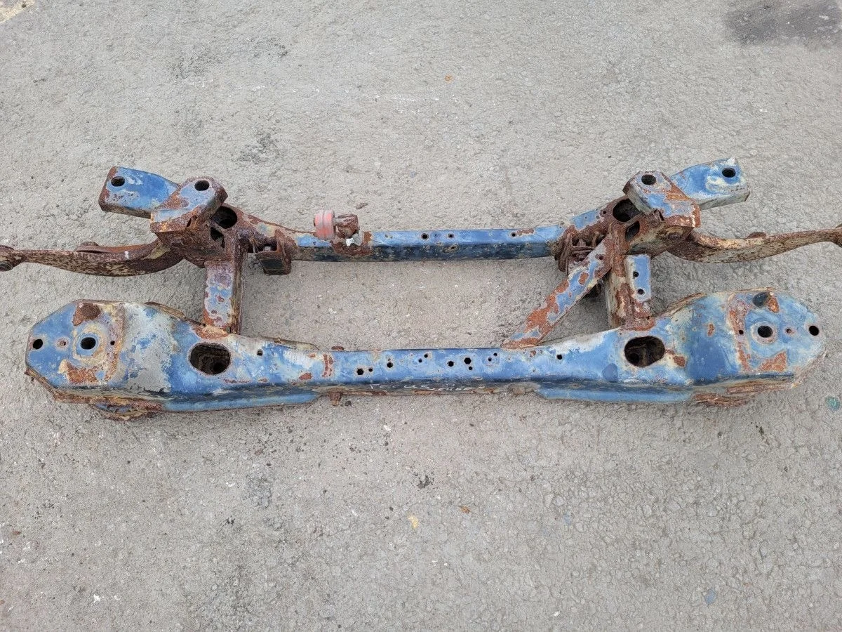 Подрамник задний на Ford Focus 2