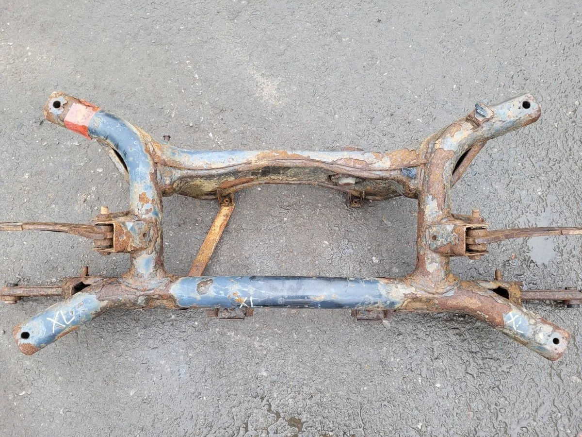 Подрамник задний на Mitsubishi Outlander XL