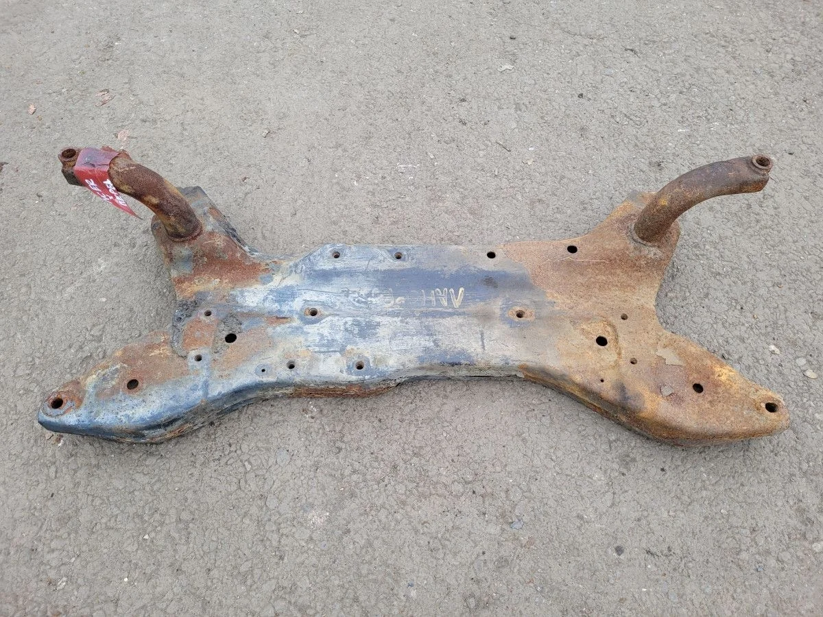 Подрамник передний на Mitsubishi Lancer 10