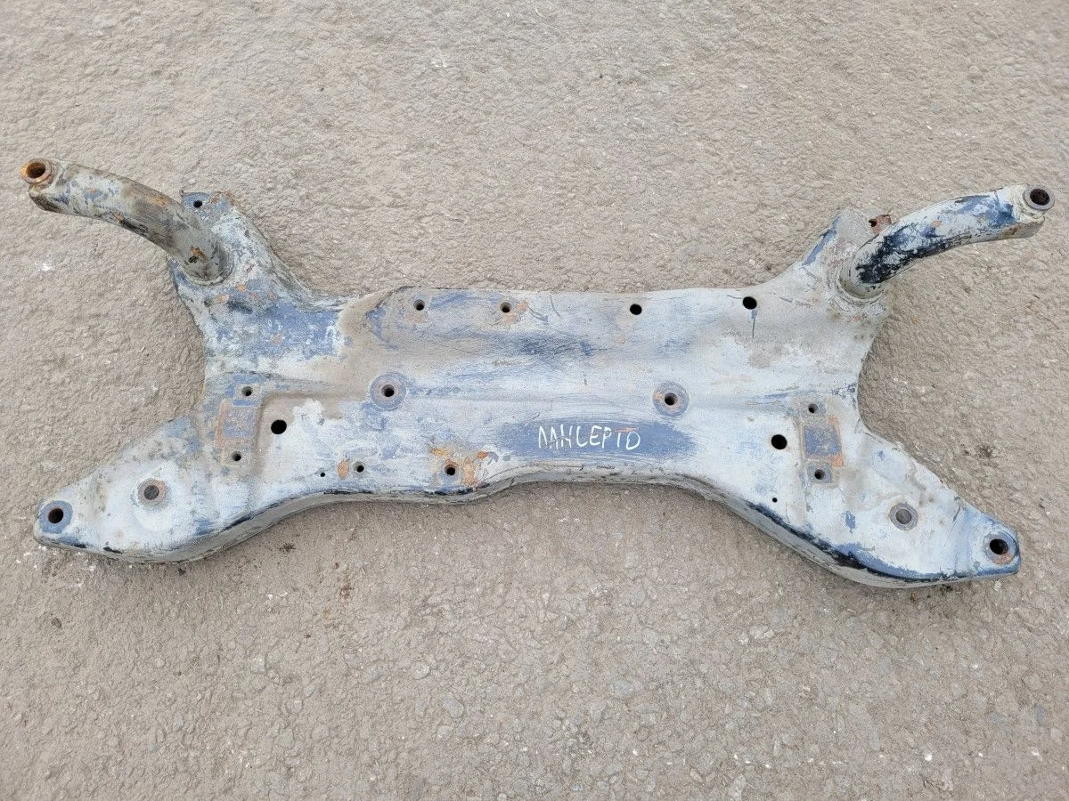 Подрамник передний на Mitsubishi Lancer 10