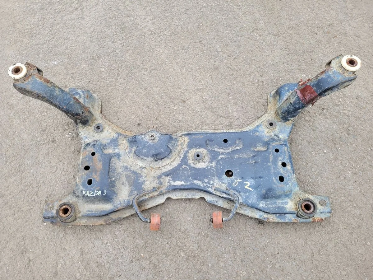 Подрамник передний на Mazda 3 BL