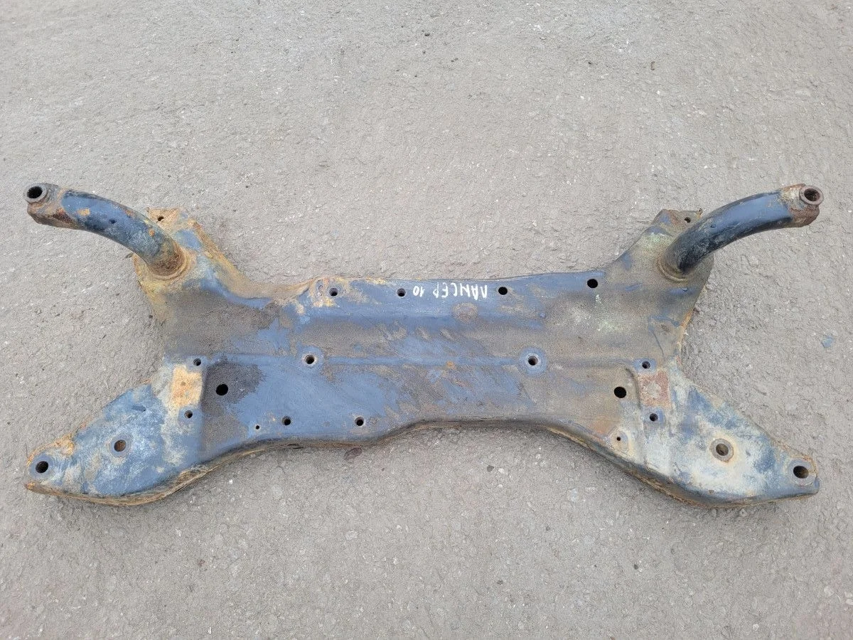 Подрамник передний на Mitsubishi Lancer 10