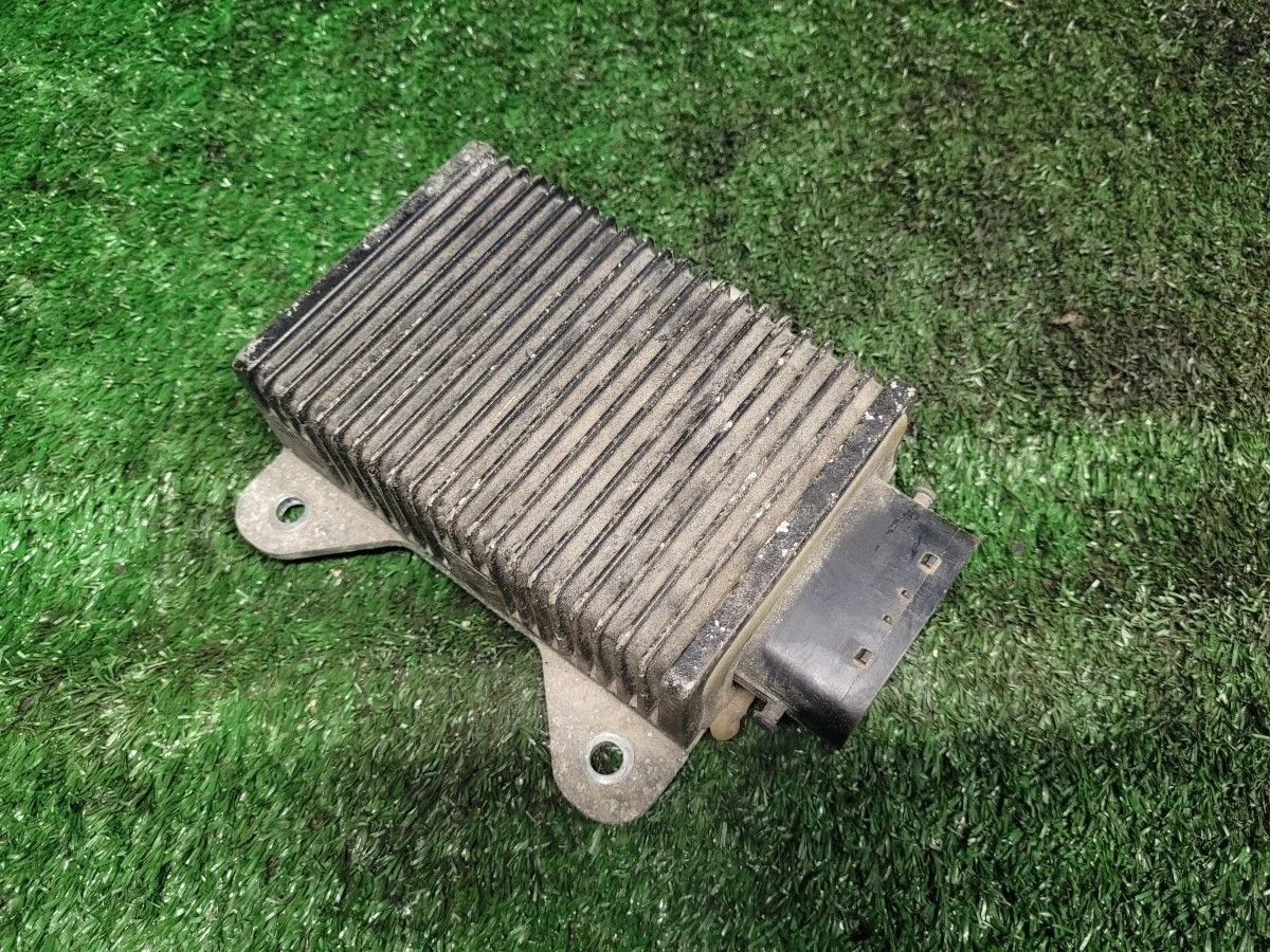 Блок управления впрыском Mitubishi Pajero Io