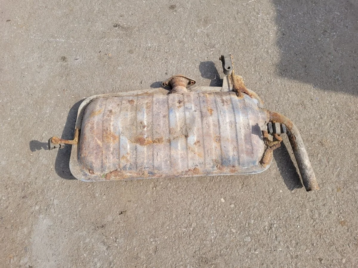 Глушитель(банка) на Lancer 10 1.5