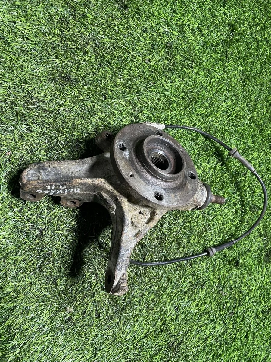 Кулак поворотный Citroen C4, передний правый