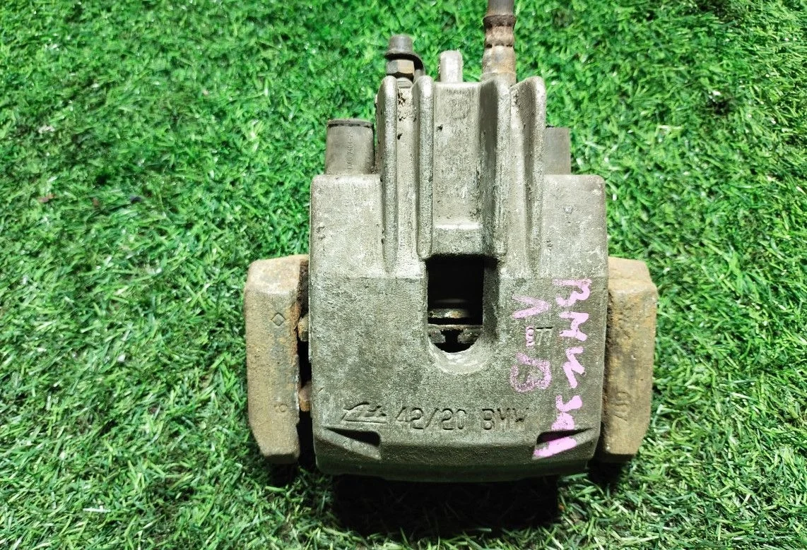 Суппорт задний левый BMW 5-series E60