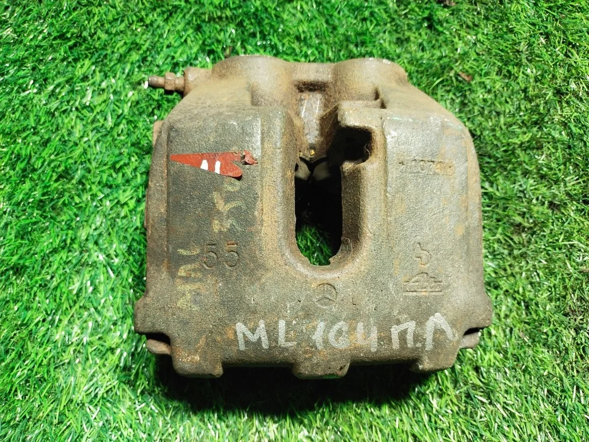 Суппорт передний левый Mercedes-Benz M-Class