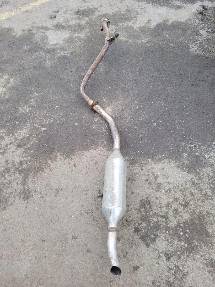 Глушитель от Toyota Corolla E150