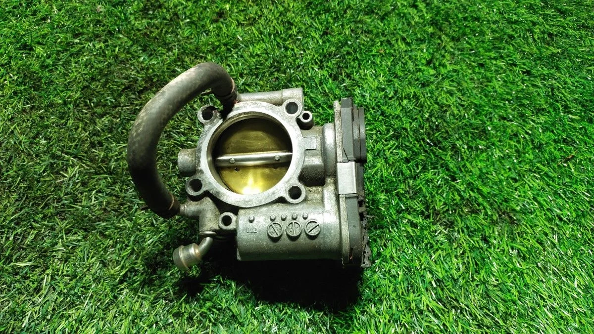 Дроссельная заслонка Opel Astra J