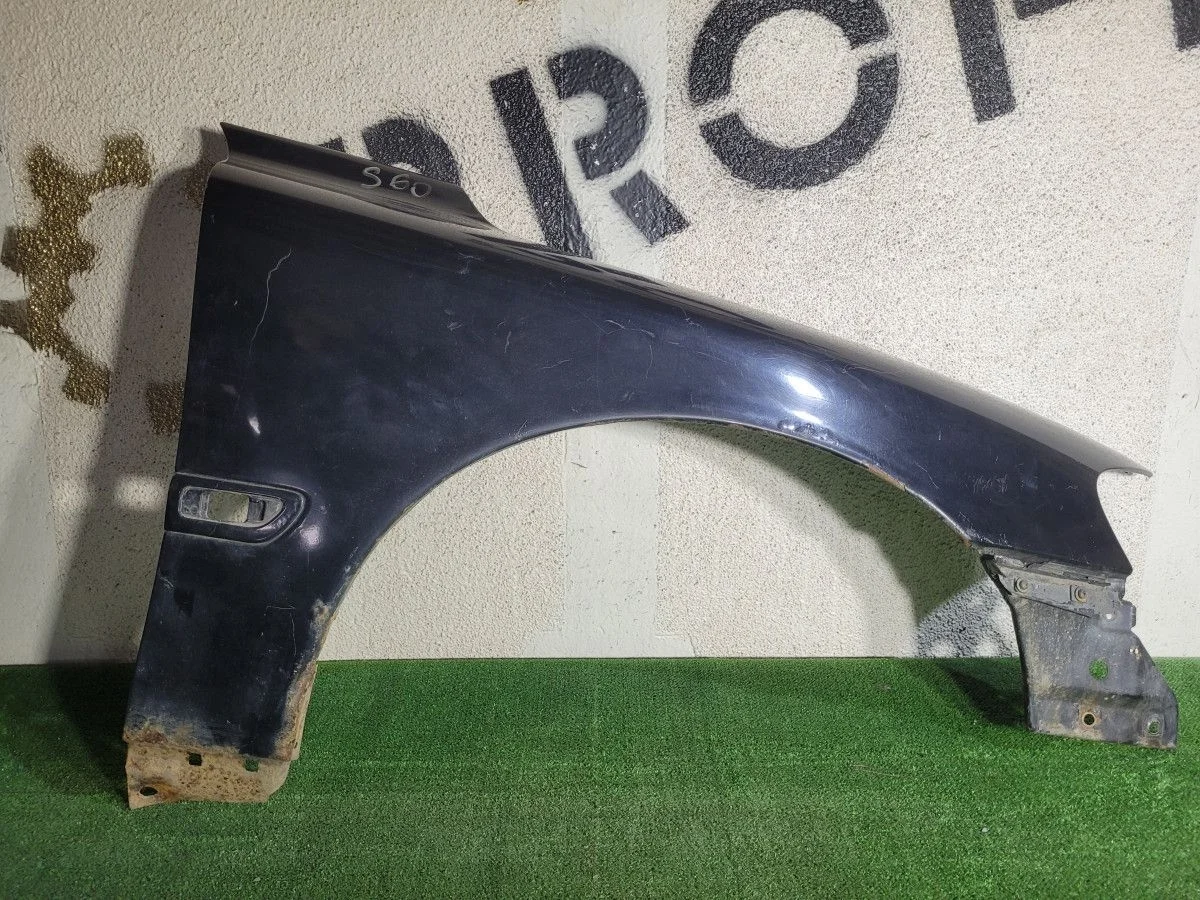Крыло переднее правое Volso S60