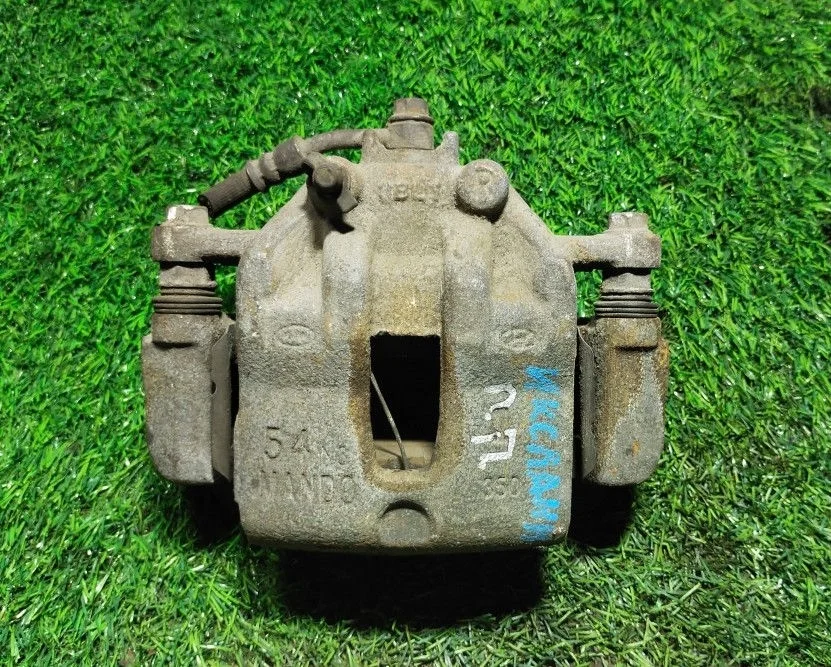 Суппорт передний правый Kia Rio X-Line