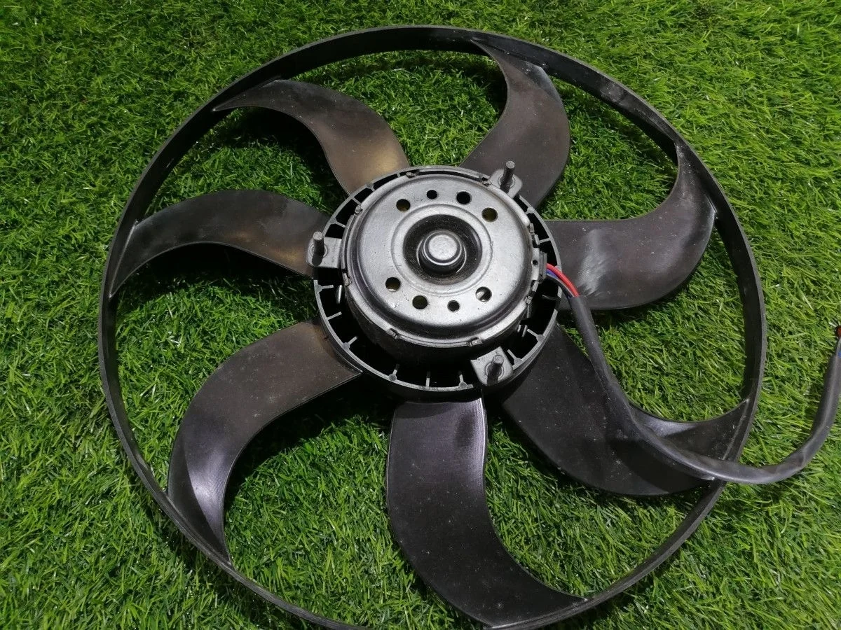 Вентилятор радиатора Volkswagen Polo седан