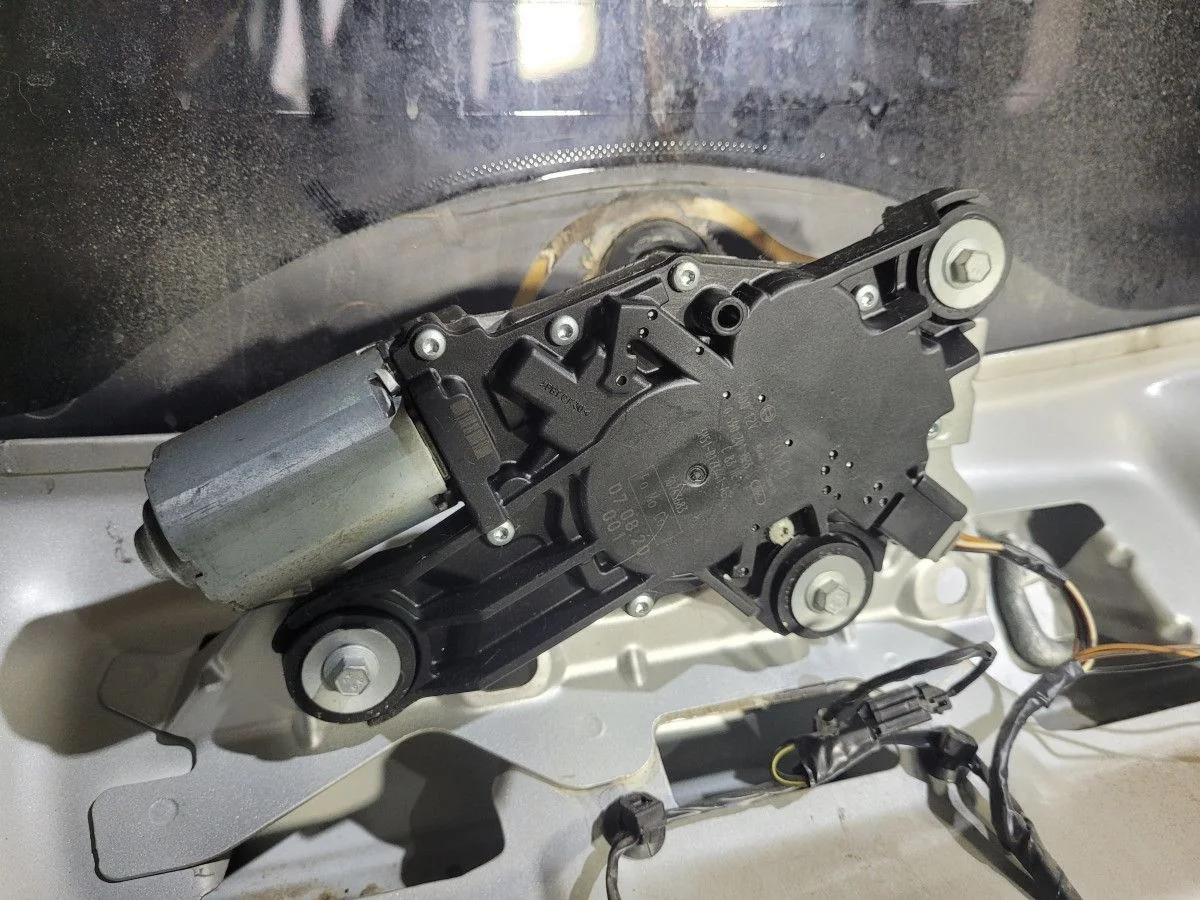 Моторчик стеклоочистителя для Ford Focus 2 хетчбек