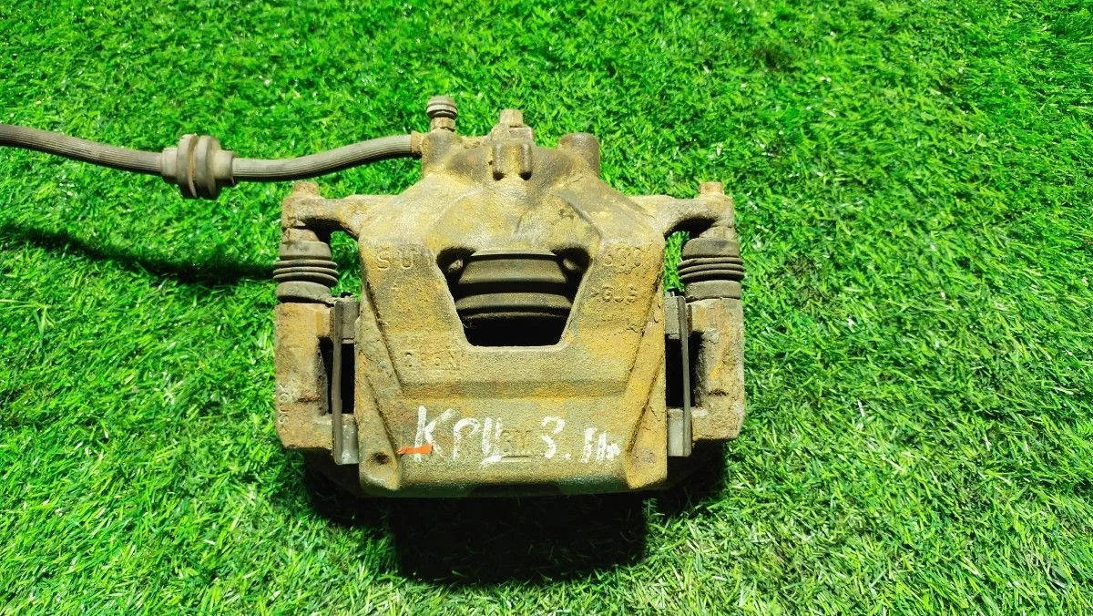 Суппорт тормозной передний правый Chevrolet Cruze