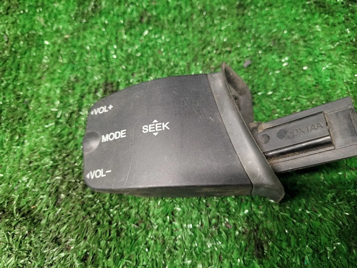 Подрулевой переключатель Focus 2 левый