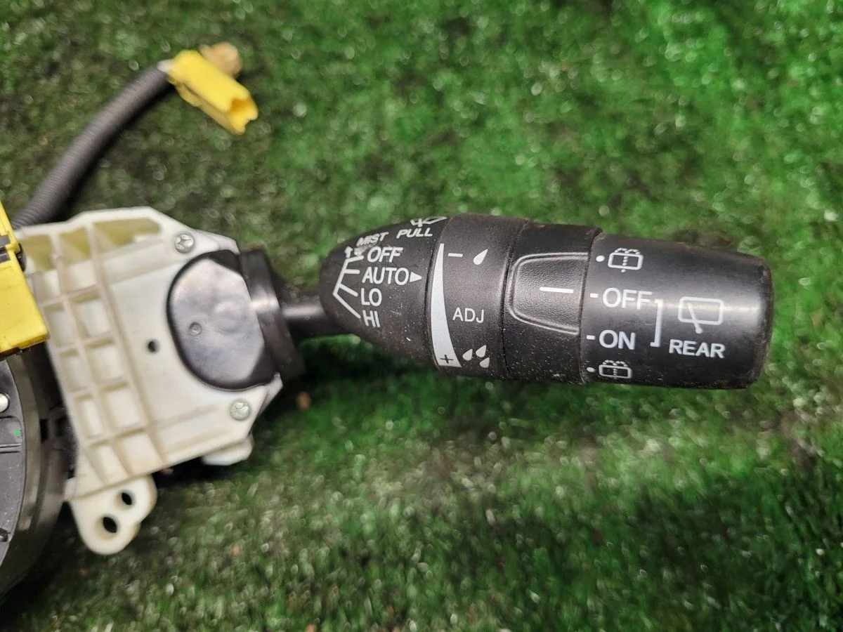 Переключатель стеклоочистителей Honda CR-V 3