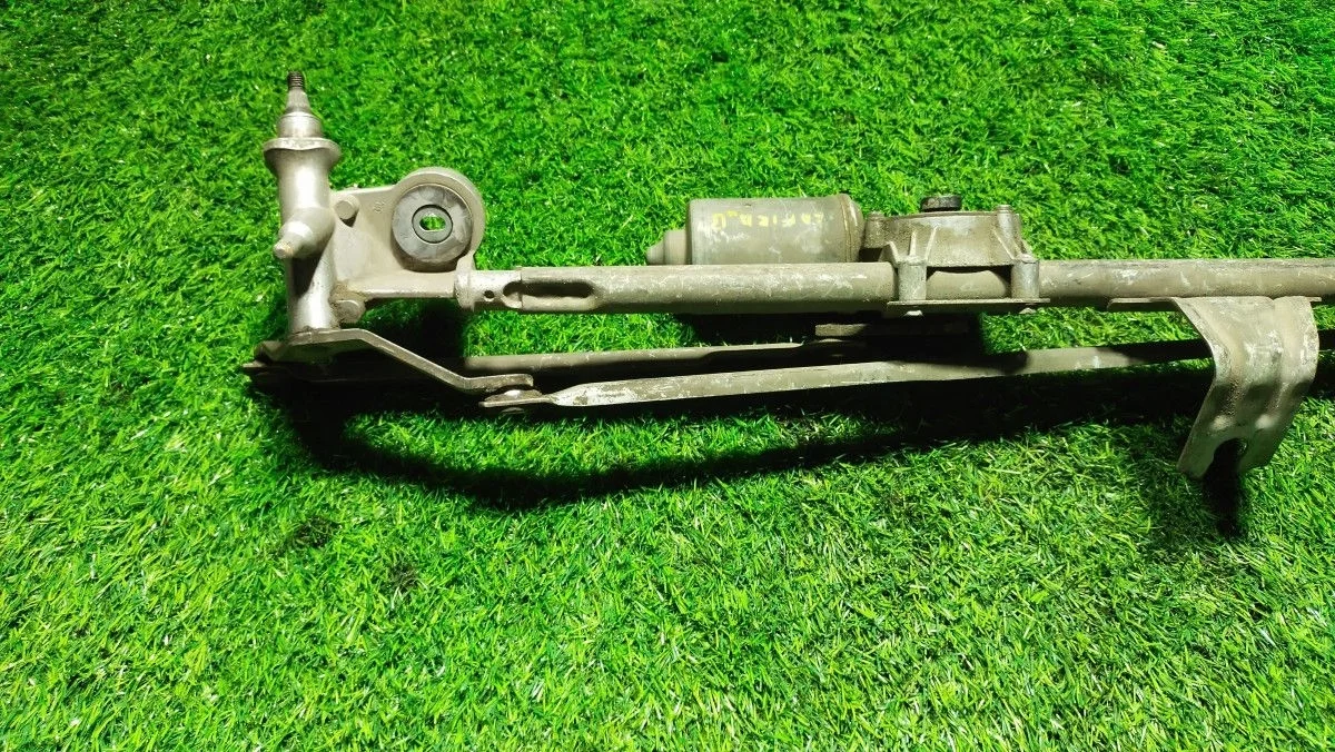 Трапеция стеклоочистителей Opel Zafira B